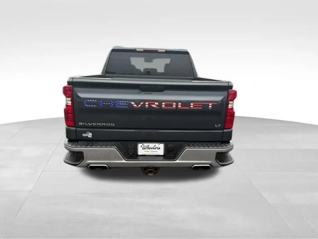 Used 2021 SHADOW GRAY METALLIC Chevrolet LT image 4
