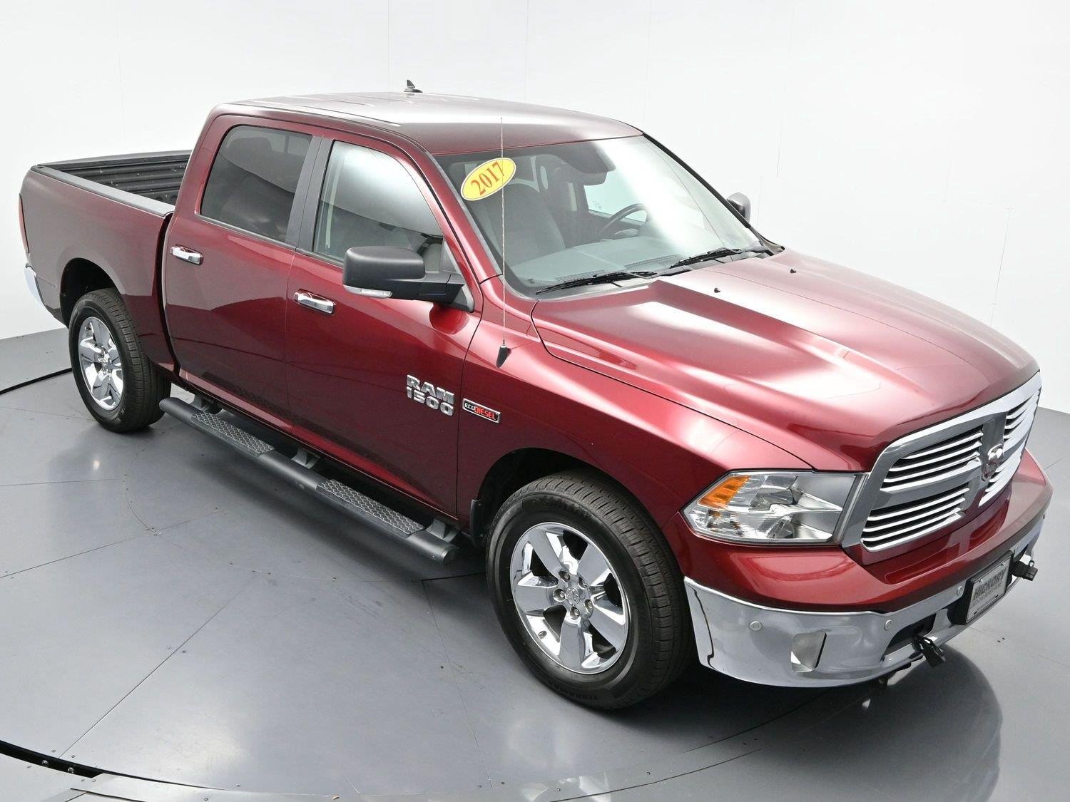 Used 2017 Delmonico Red Pearlcoat Ram Big Horn image 39