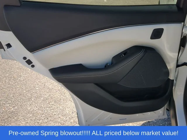Used 2023 White Ford Premium image 37