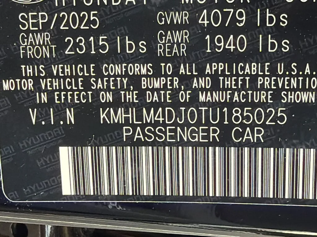 Used 2026 Black Hyundai Blue image 31