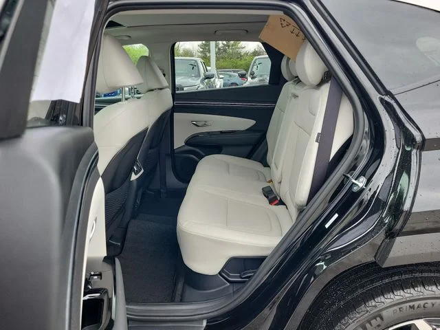 Used 2024 Black Hyundai SEL Convenience image 23