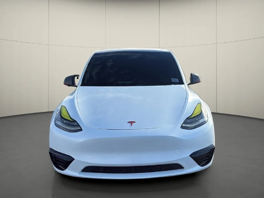 Used 2023  Tesla Long Range image 2