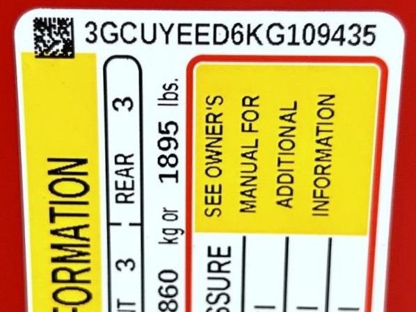 Used 2019 Red Chevrolet RST image 26