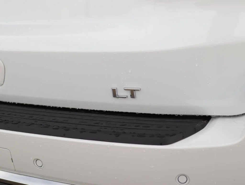 2026 Chevrolet Suburban LT - Photo 40