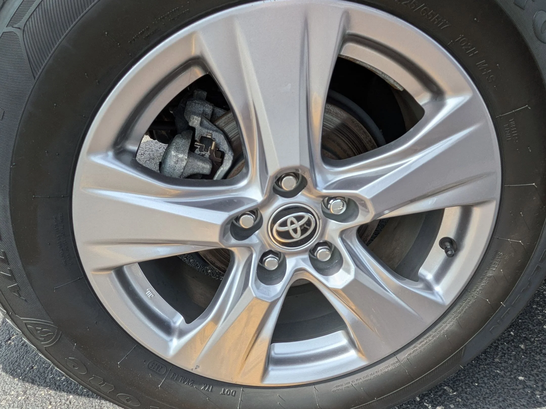Used 2022 Midnight Black Metallic Toyota XLE image 24