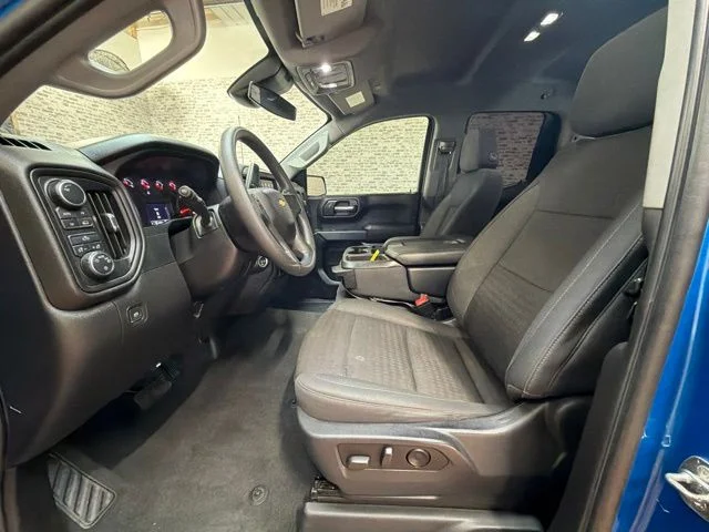 Used 2022 Glacier Blue Metallic Chevrolet Custom image 16