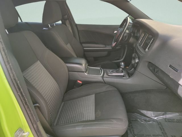 Used 2023 Green Dodge SXT image 27