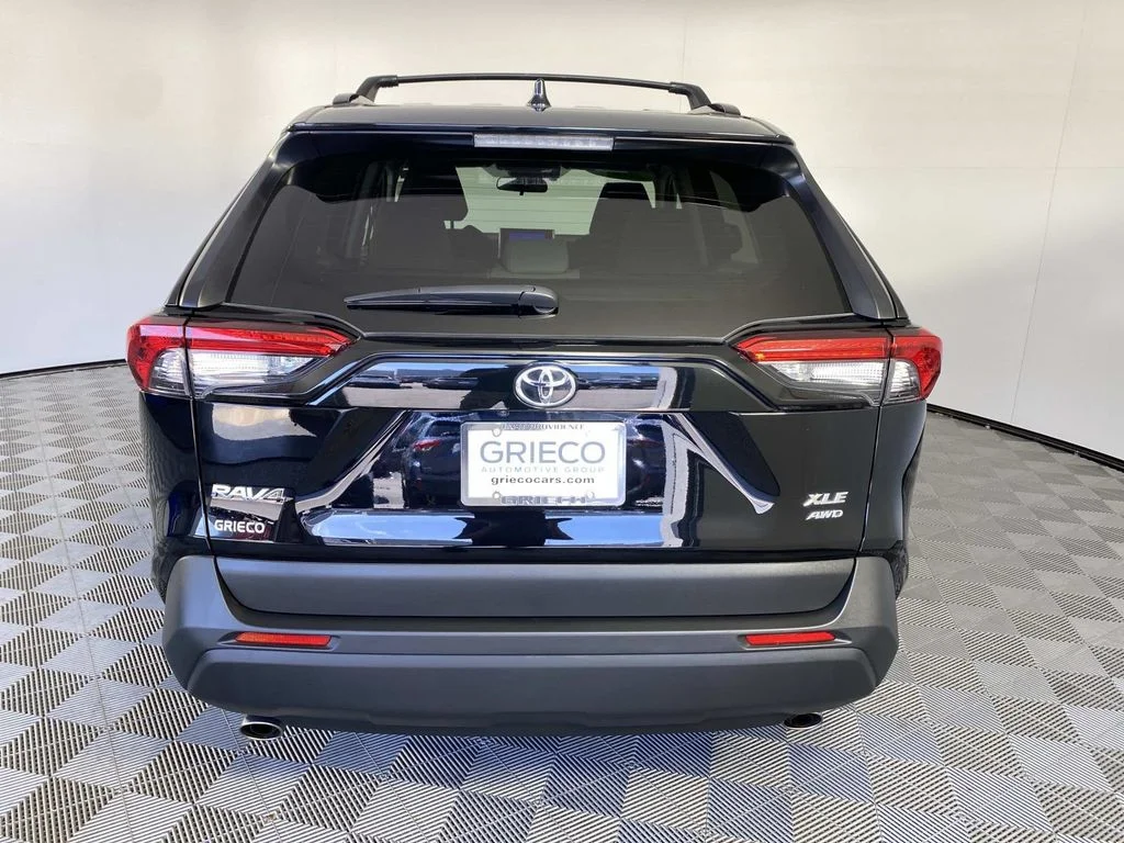 Used 2024 Black Toyota XLE image 7
