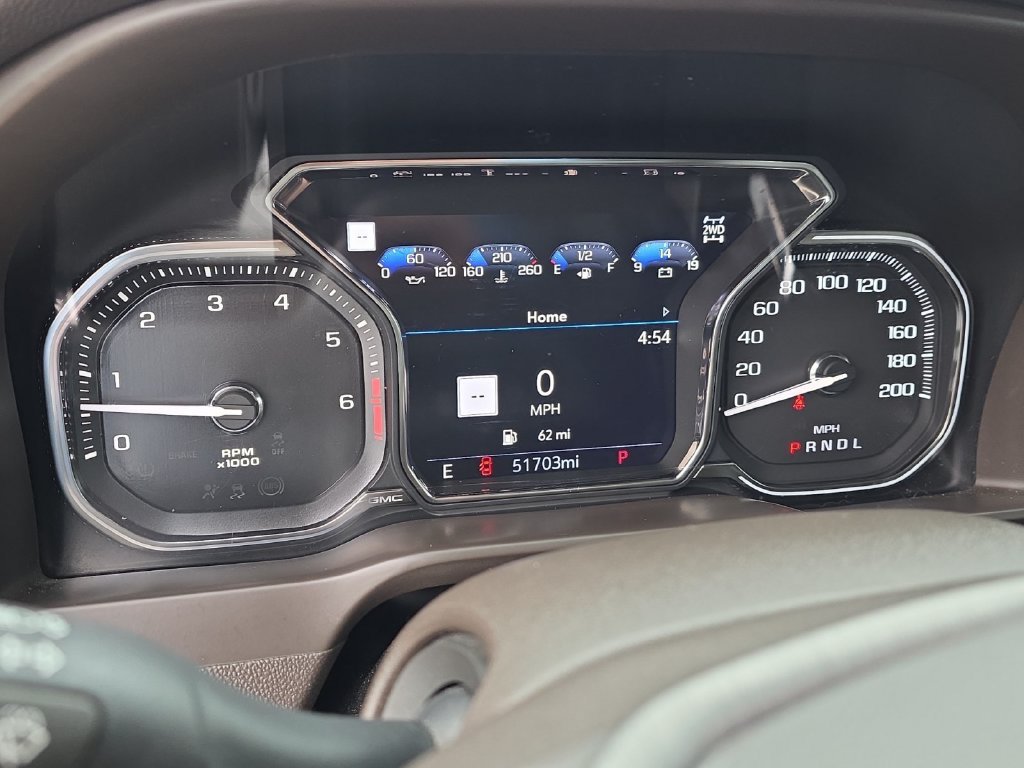 Used 2021 White GMC Denali image 20