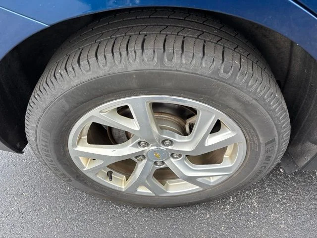 Used 2019 Pacific Blue Metallic Chevrolet LT image 29