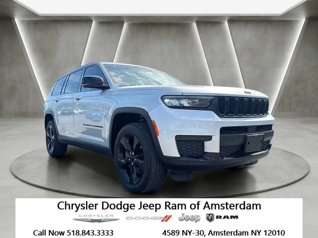 2023 Jeep Grand Cherokee L Altitude 4x4's photo