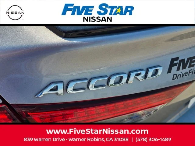 Used 2022  Honda Sport image 11