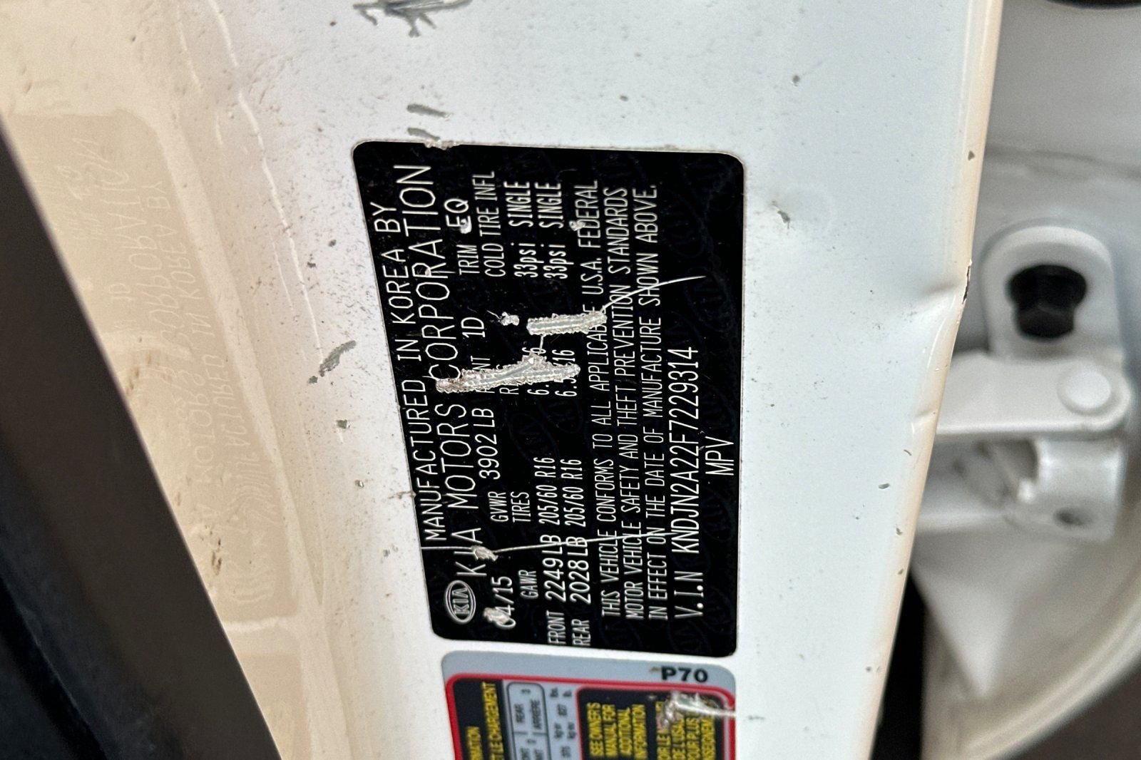 Used 2015 White Kia Base image 31