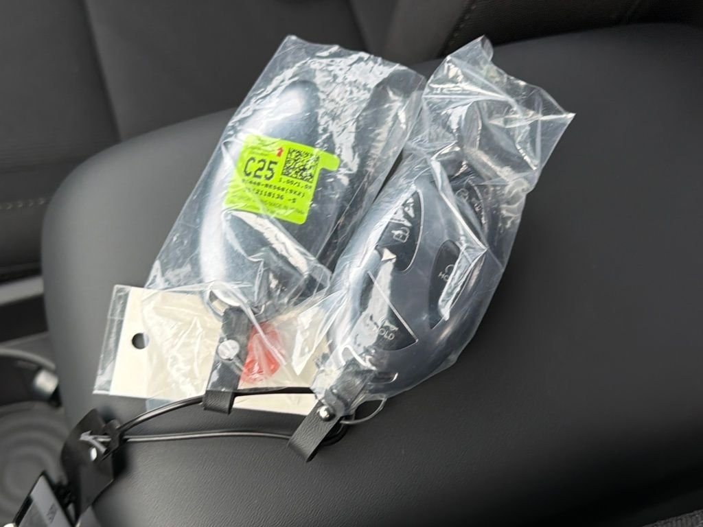 Used 2026 Atlas White Hyundai SE image 25