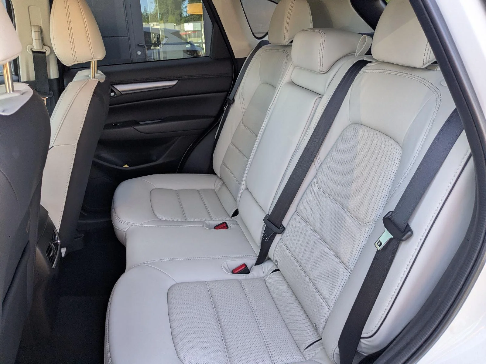 2025 Mazda CX-5 S Preferred package - Photo 13