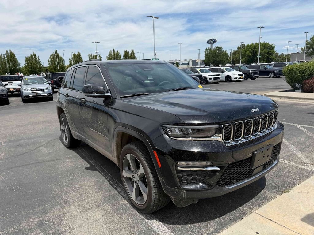 Used 2025 Black Jeep Limited image 3