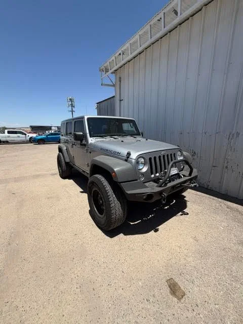 Used 2014 Gray Jeep Unlimited Rubicon image 2