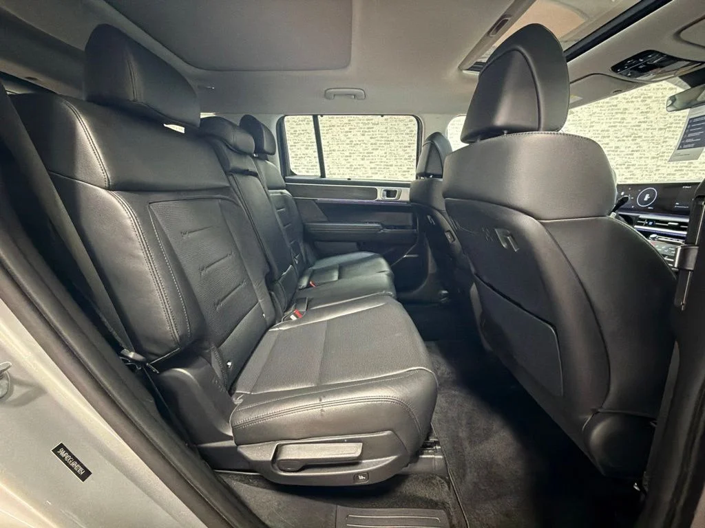 Used 2024 Shimmering Silver Hyundai Limited image 13