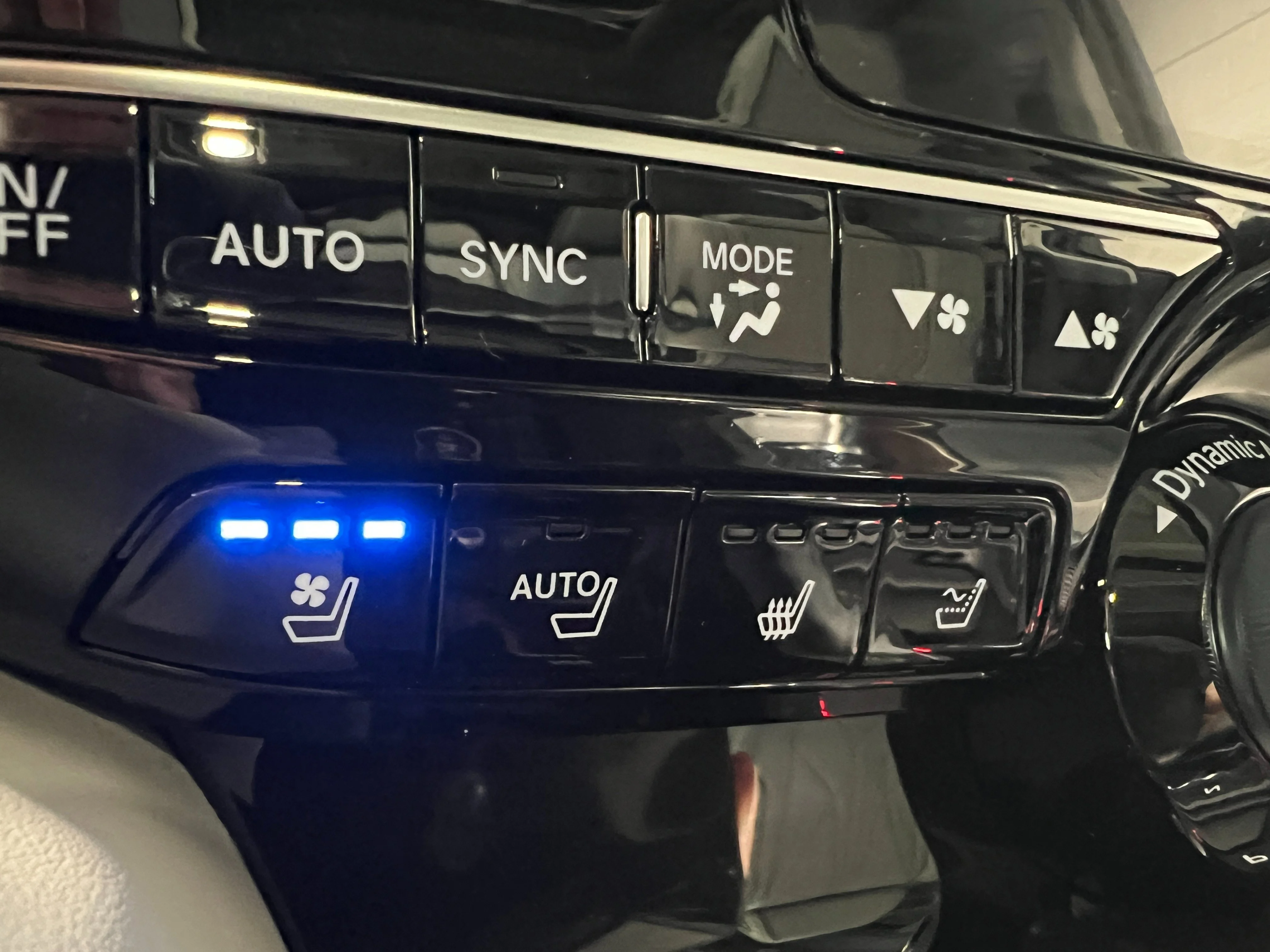 New 2026 Solar Silver Metallic Acura w/Advance Package image 24