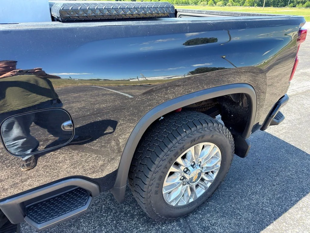 Used 2022 Black Chevrolet High Country image 18