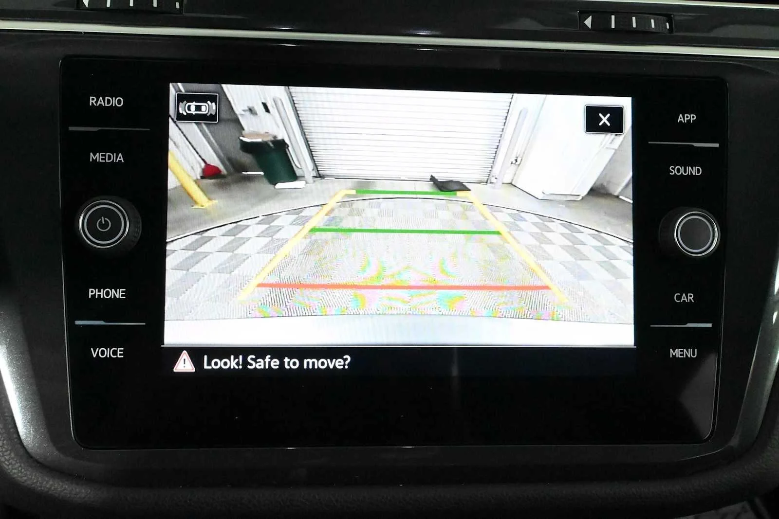 Certified Used 2024 Platinum Gray Metallic Volkswagen SE image 5