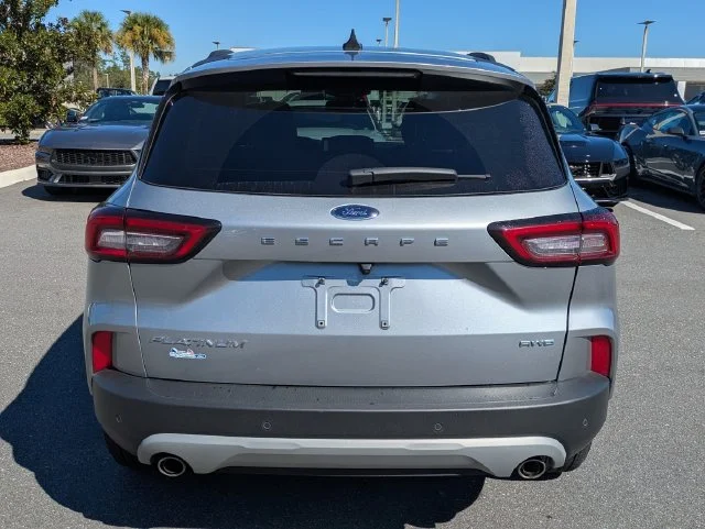 Used 2023 Silver Metallic Ford Platinum image 4