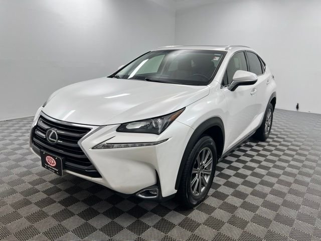 Used 2015 White Lexus 200t image 2