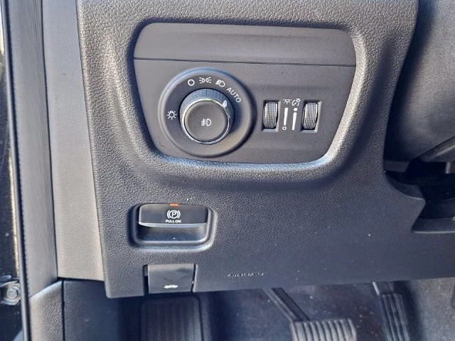 Used 2021 Black Jeep Limited image 19