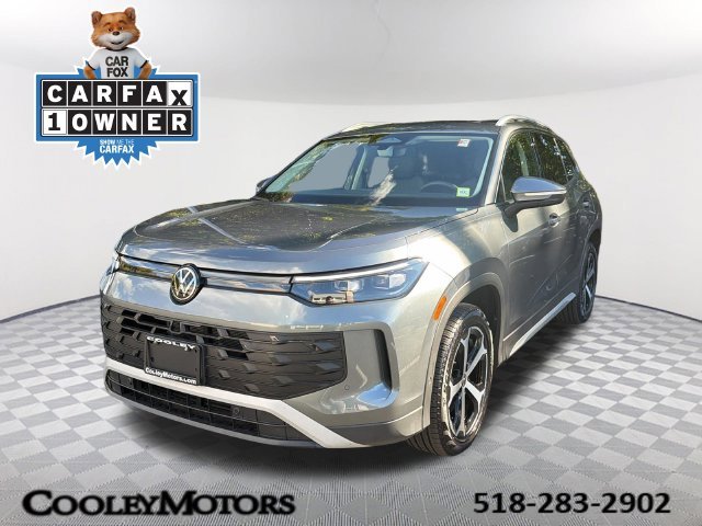 Used 2026 Gray Volkswagen SE image 1