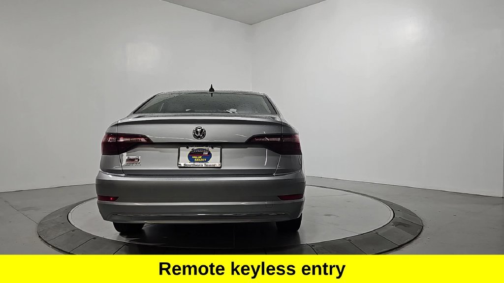 Used 2021 Silver Volkswagen 1.4T SE image 4