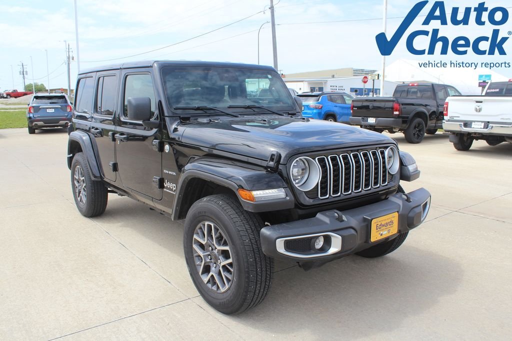 2024 Jeep Wrangler Sahara's photo