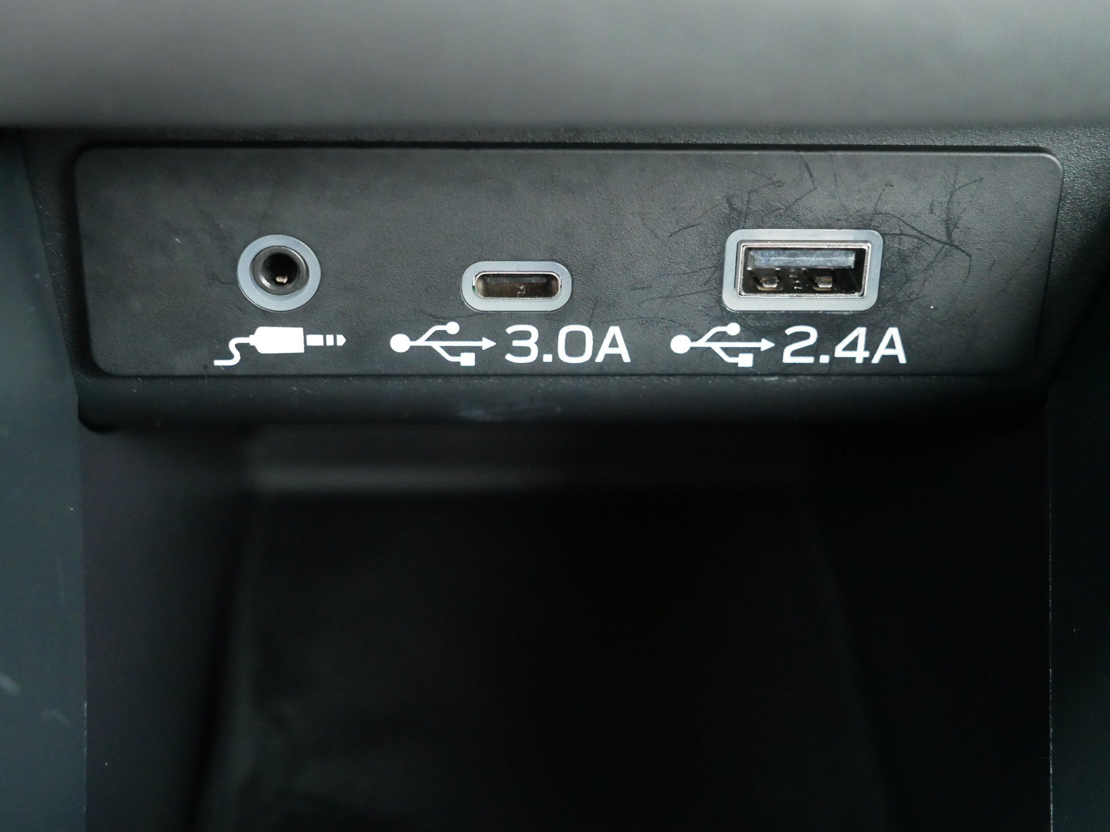 Used 2024 Magnetite Gray Metallic Subaru Premium image 32