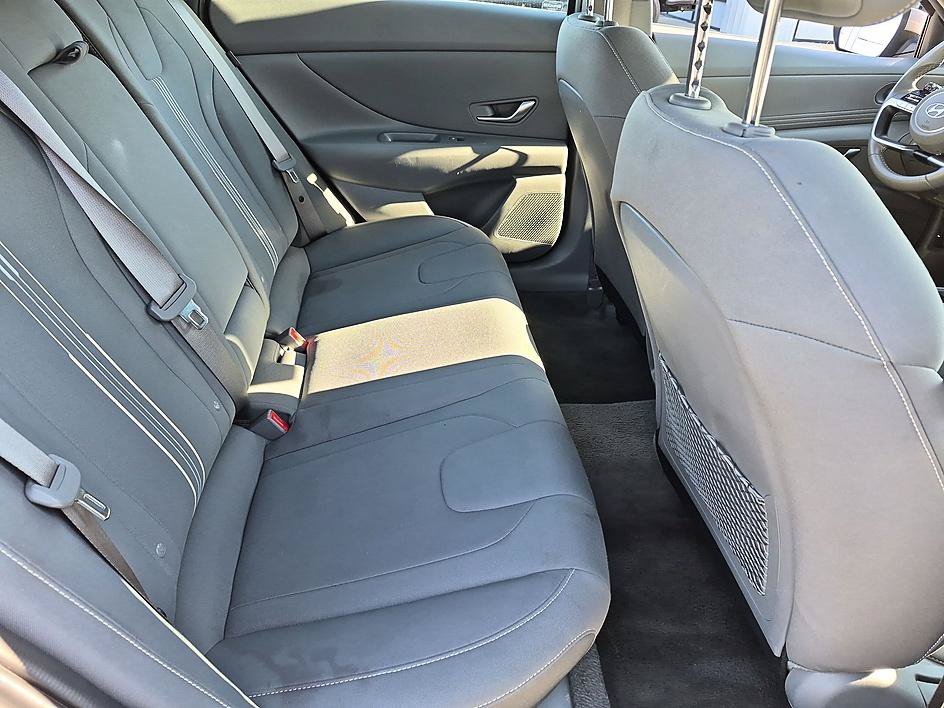 Used 2025 Fluid Metal Hyundai SEL Convenience image 33