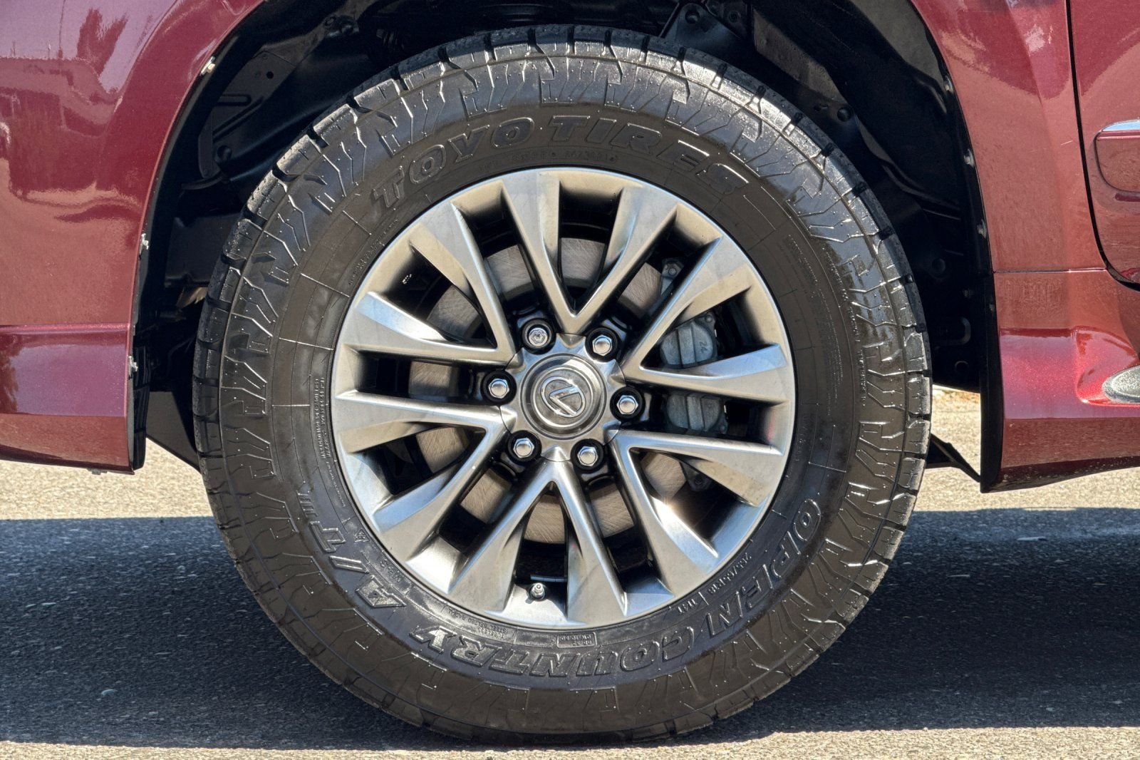 Used 2019  Lexus 460 Luxury image 28