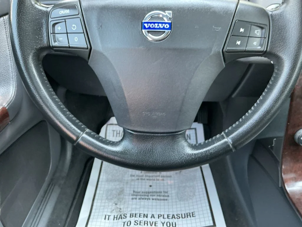 Used 2007 Silver Volvo 2.4i image 18
