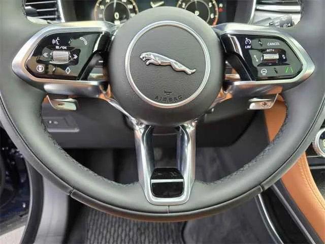 2026 Jaguar F-Pace R-Dynamic S - Photo 29