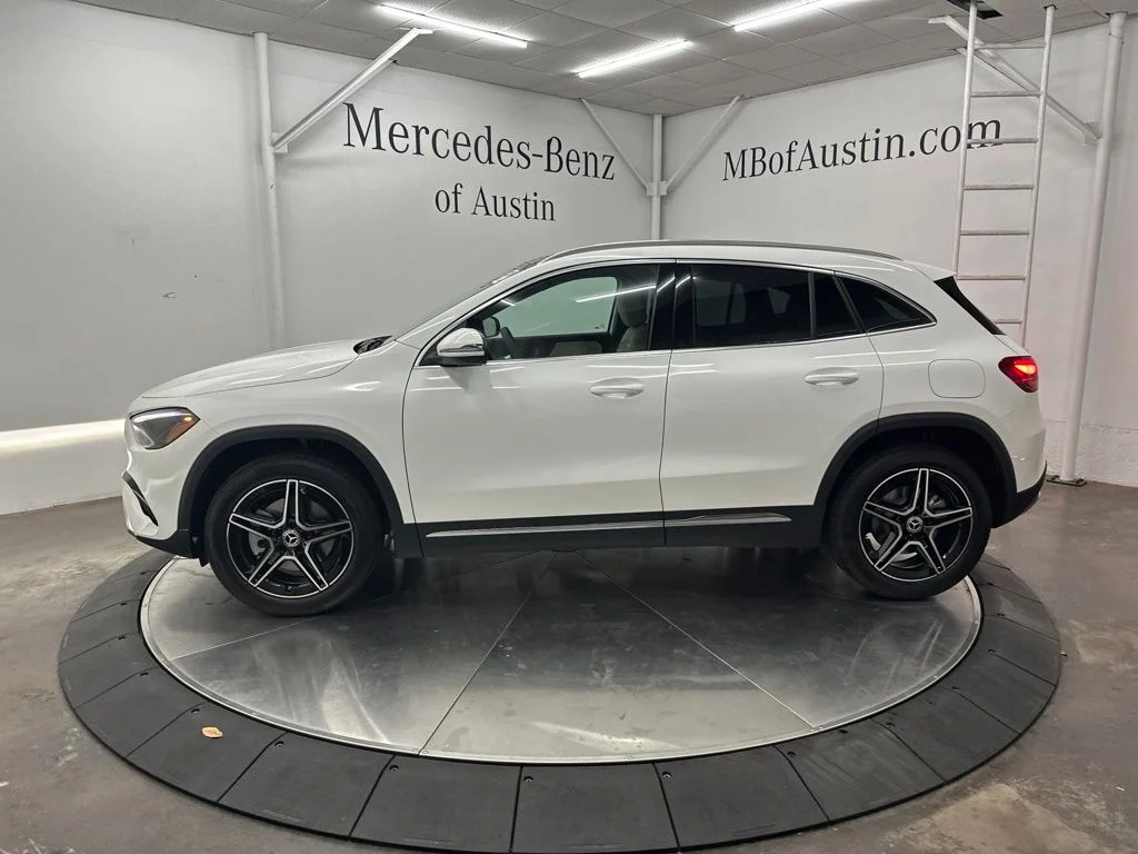 New 2026 White Mercedes-Benz GLA 250 image 4