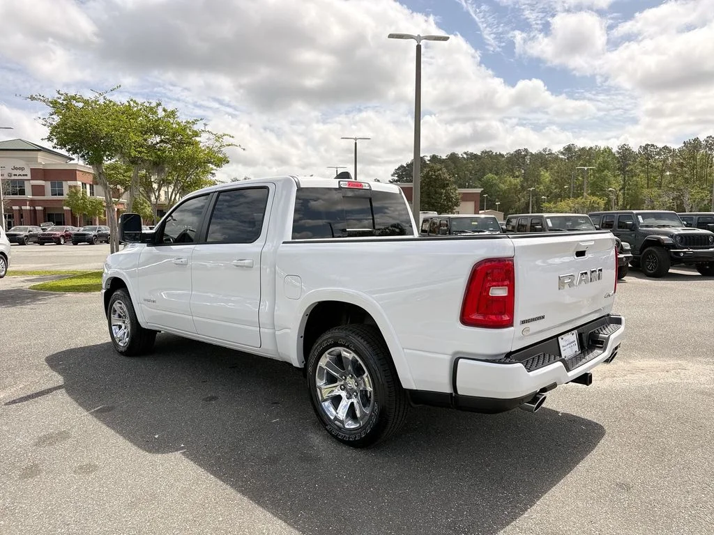 New 2026 Bright White Clear-Coat Exterior Paint RAM Big Horn/Lone Star image 5