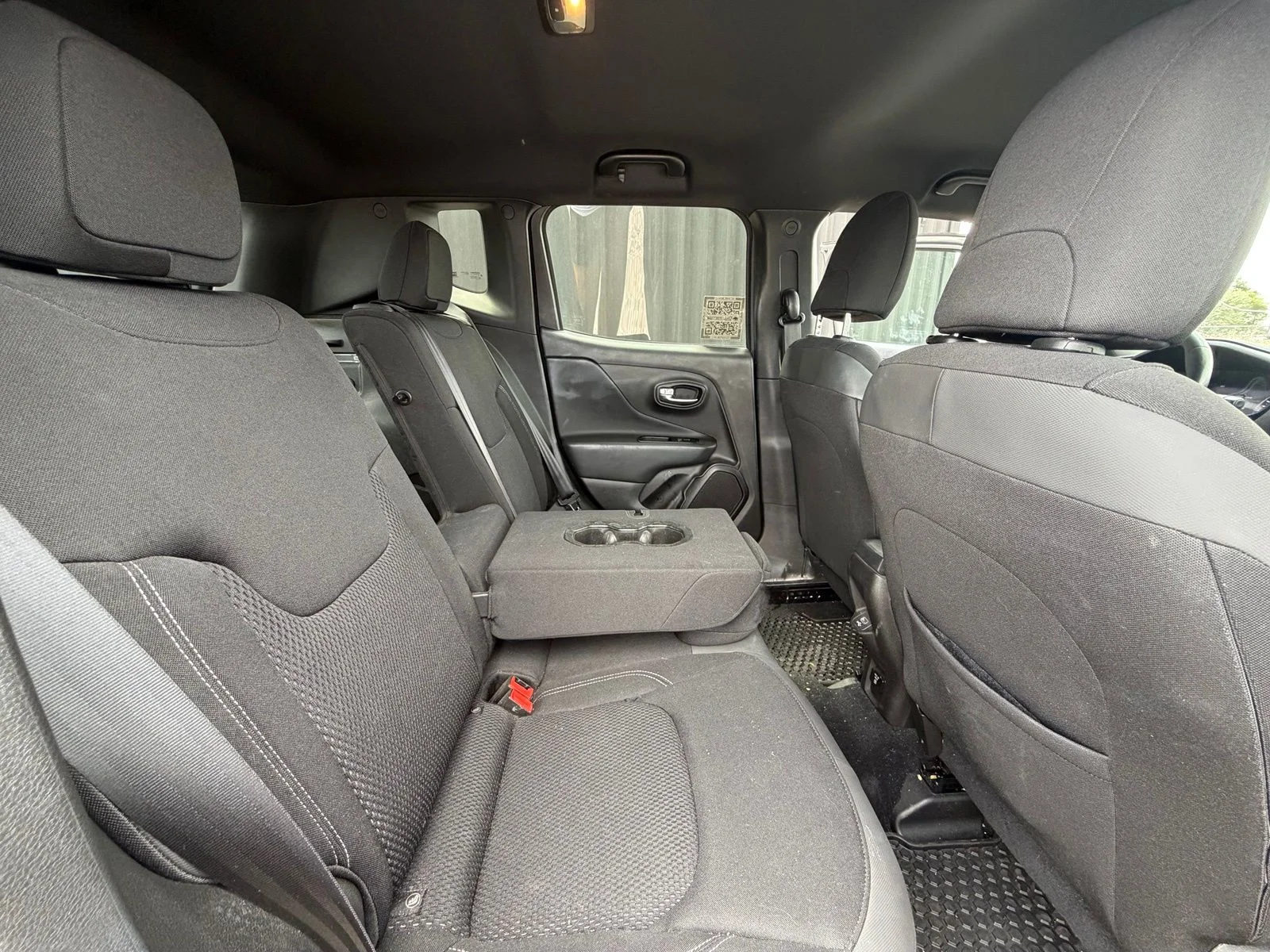 Used 2022 Gray Jeep Altitude image 15