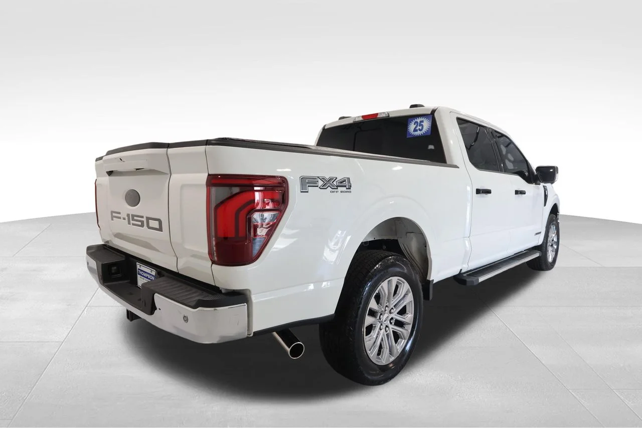 Used 2025 White Ford Lariat image 4