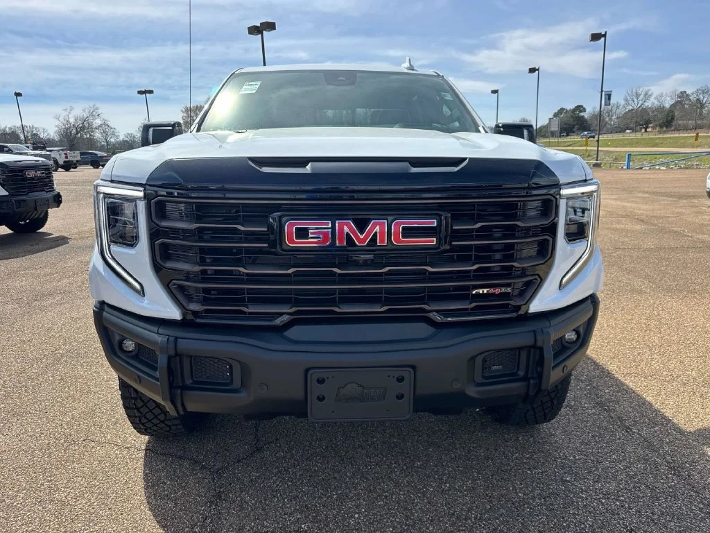 2026 GMC Sierra 1500 AT4X - Photo 4