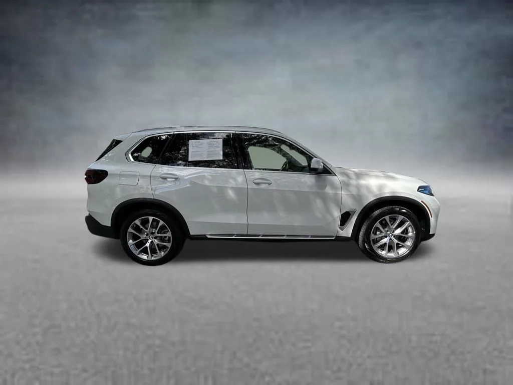 Certified Used 2026 White BMW sDrive40i image 8