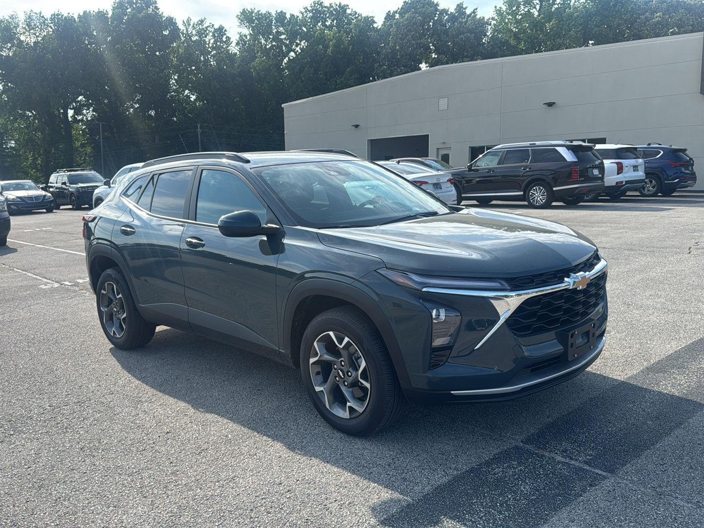 2025 Chevrolet Trax LT's photo