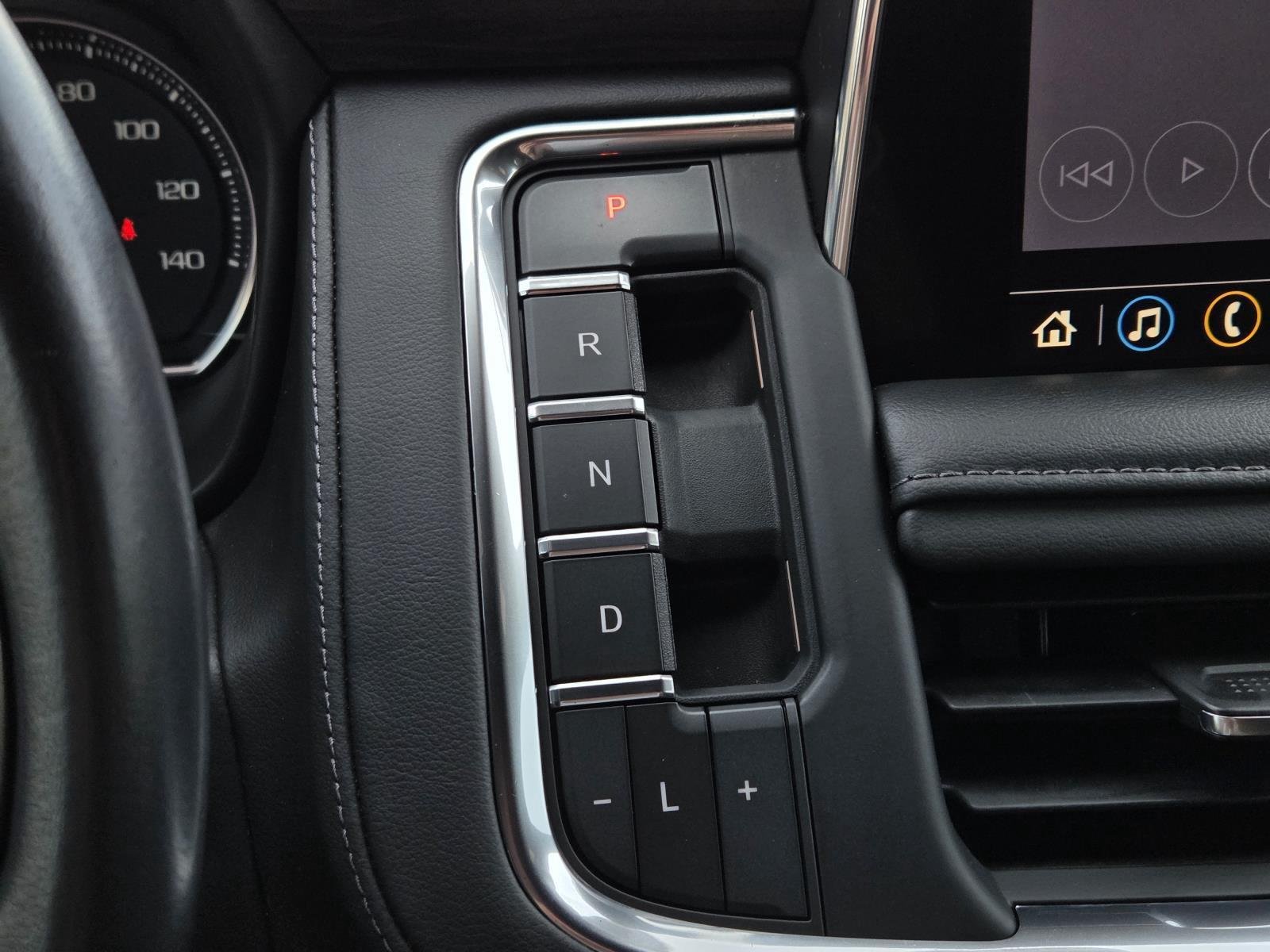 Used 2021 Summit White Chevrolet LT image 23