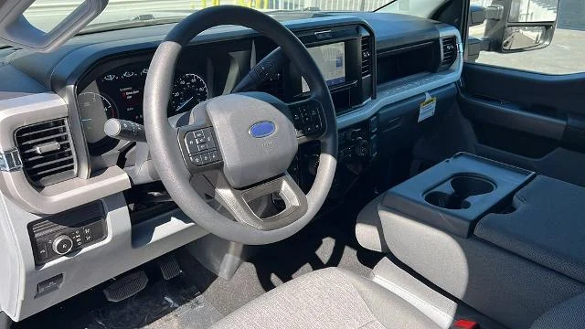 2025 Ford F-250 Super Duty XL - Photo 29