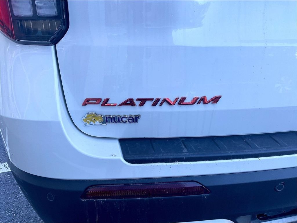 Used 2025 White Ford Platinum image 28