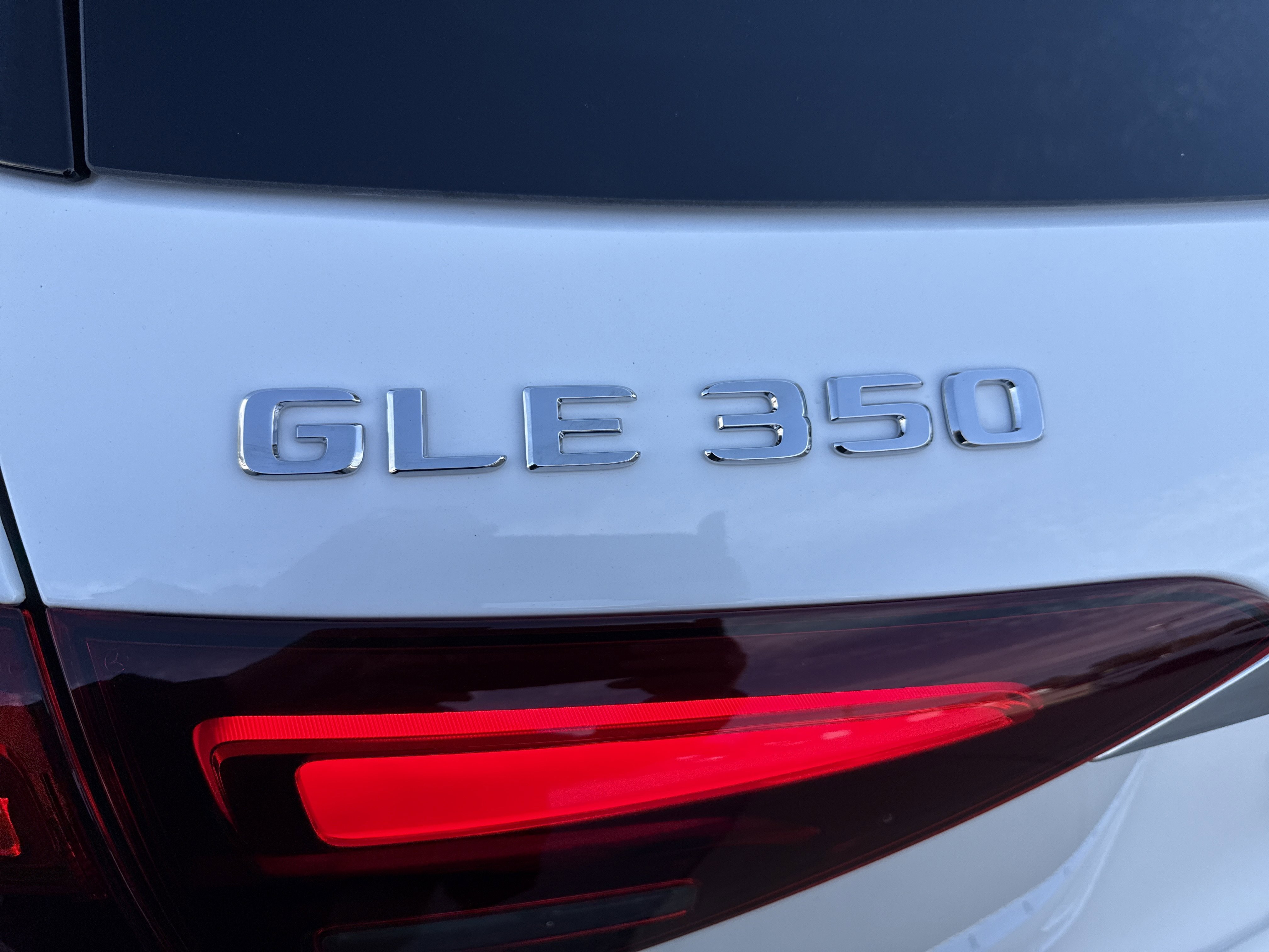 Used 2026 Polar White Mercedes-Benz GLE 350 image 48