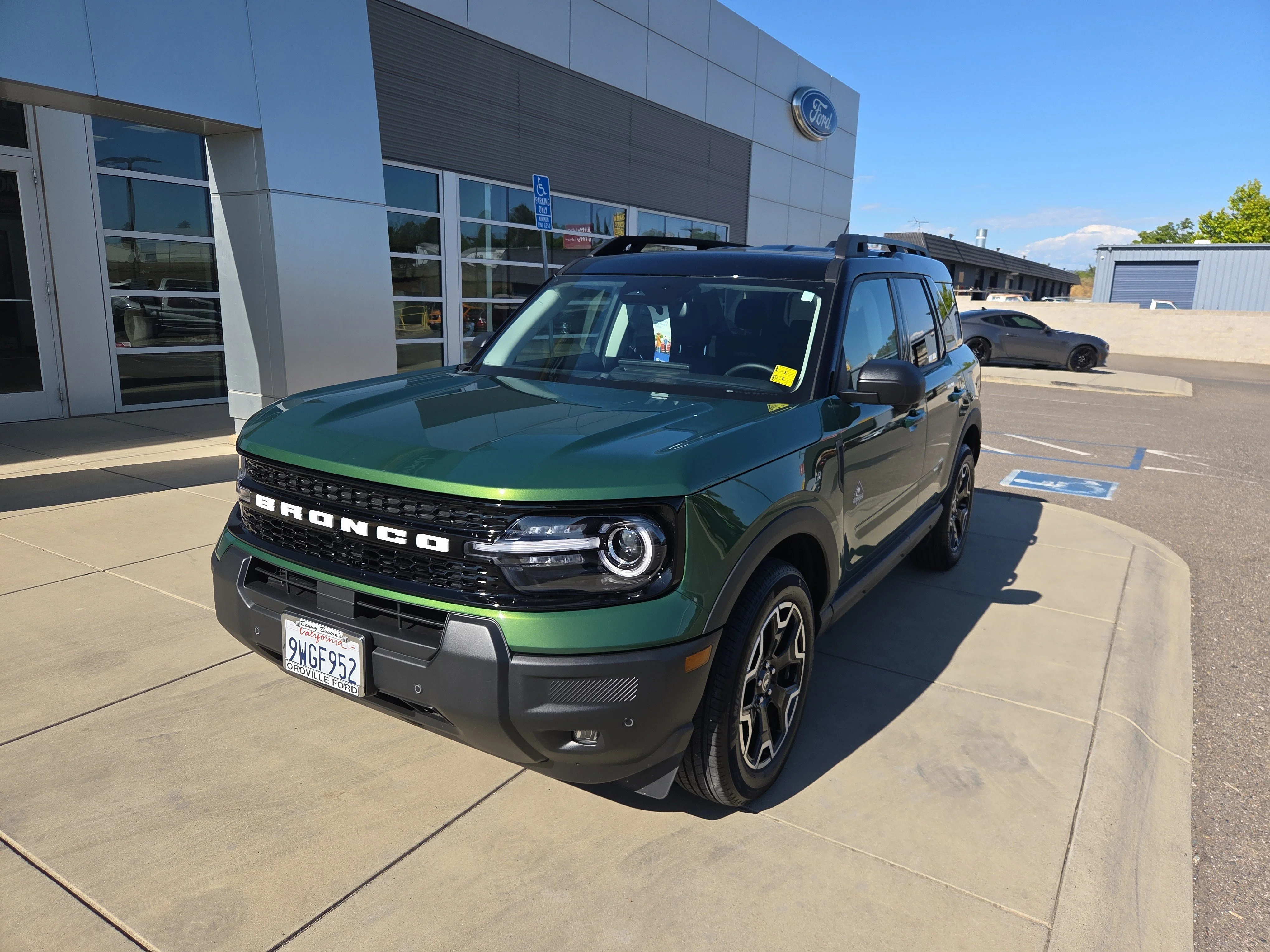 New 2025 Eruption Green Metallic Ford Outer Banks image 1