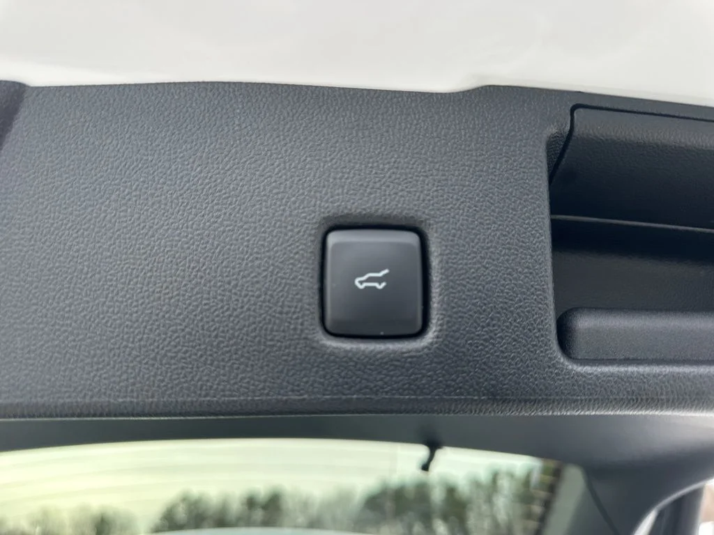 Used 2024 White Ford Active image 27