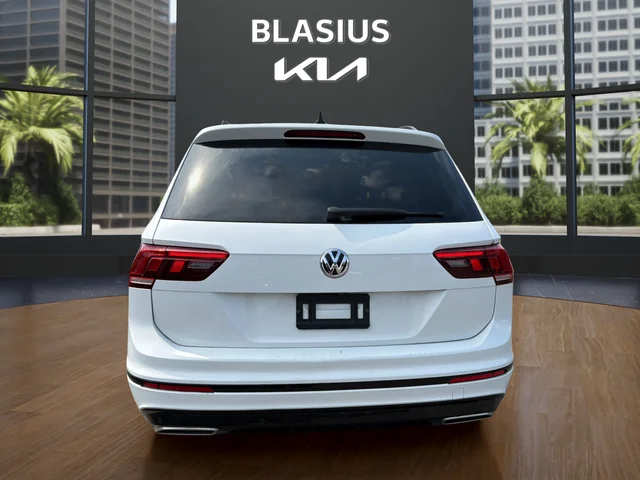 Used 2020 White Volkswagen 2.0T SE R-Line Black image 4